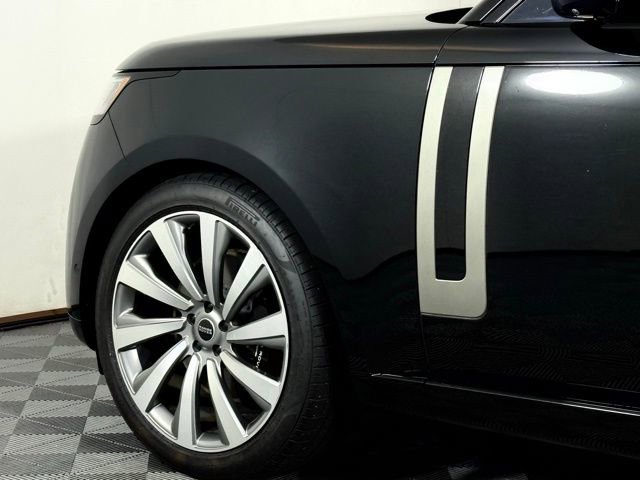 Certified 2023 Land Rover Range Rover SE image 13