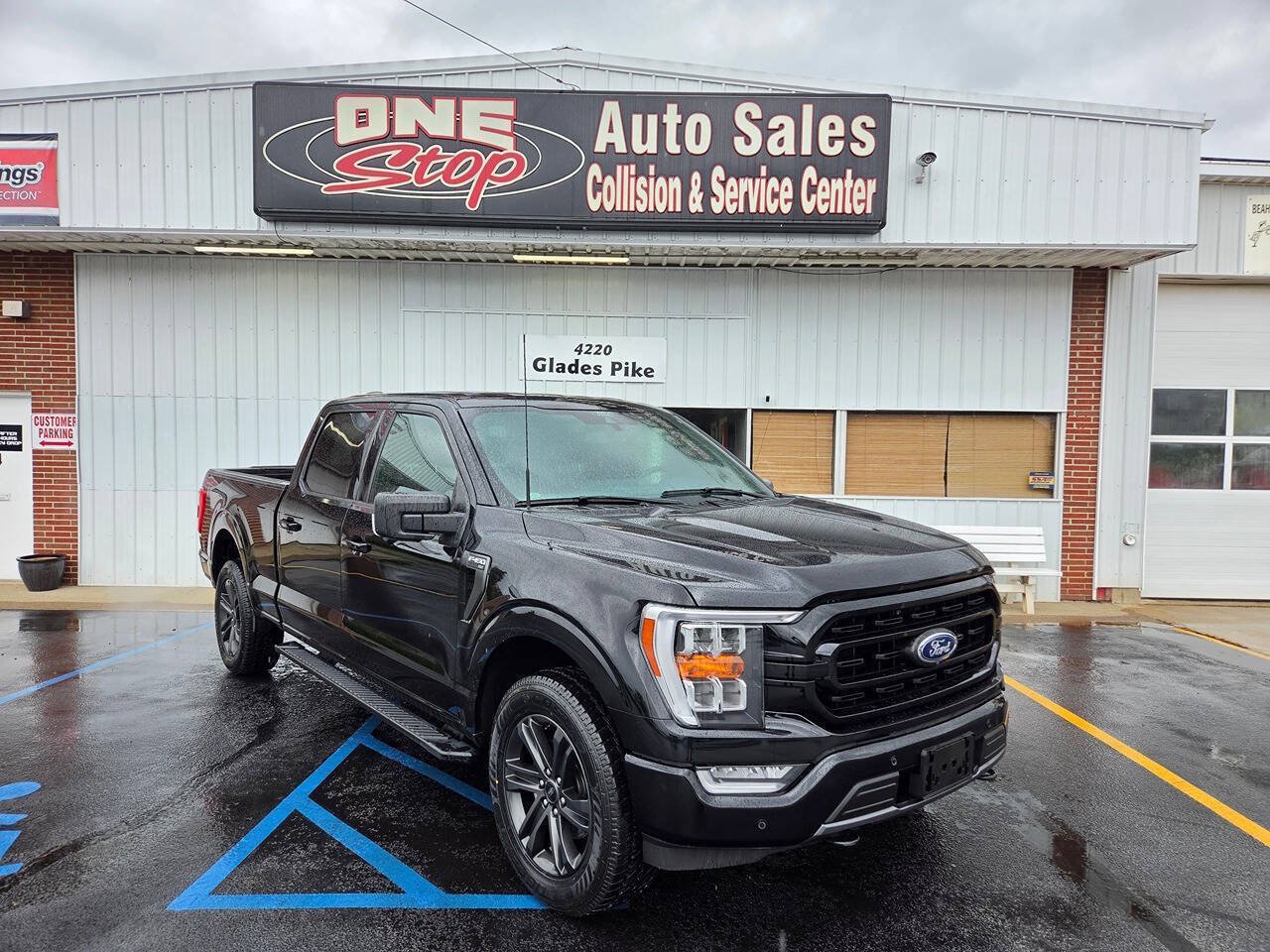Used 2021 Ford F150 XLT w/ Equipment Group 302A High AWD/4WD image 1