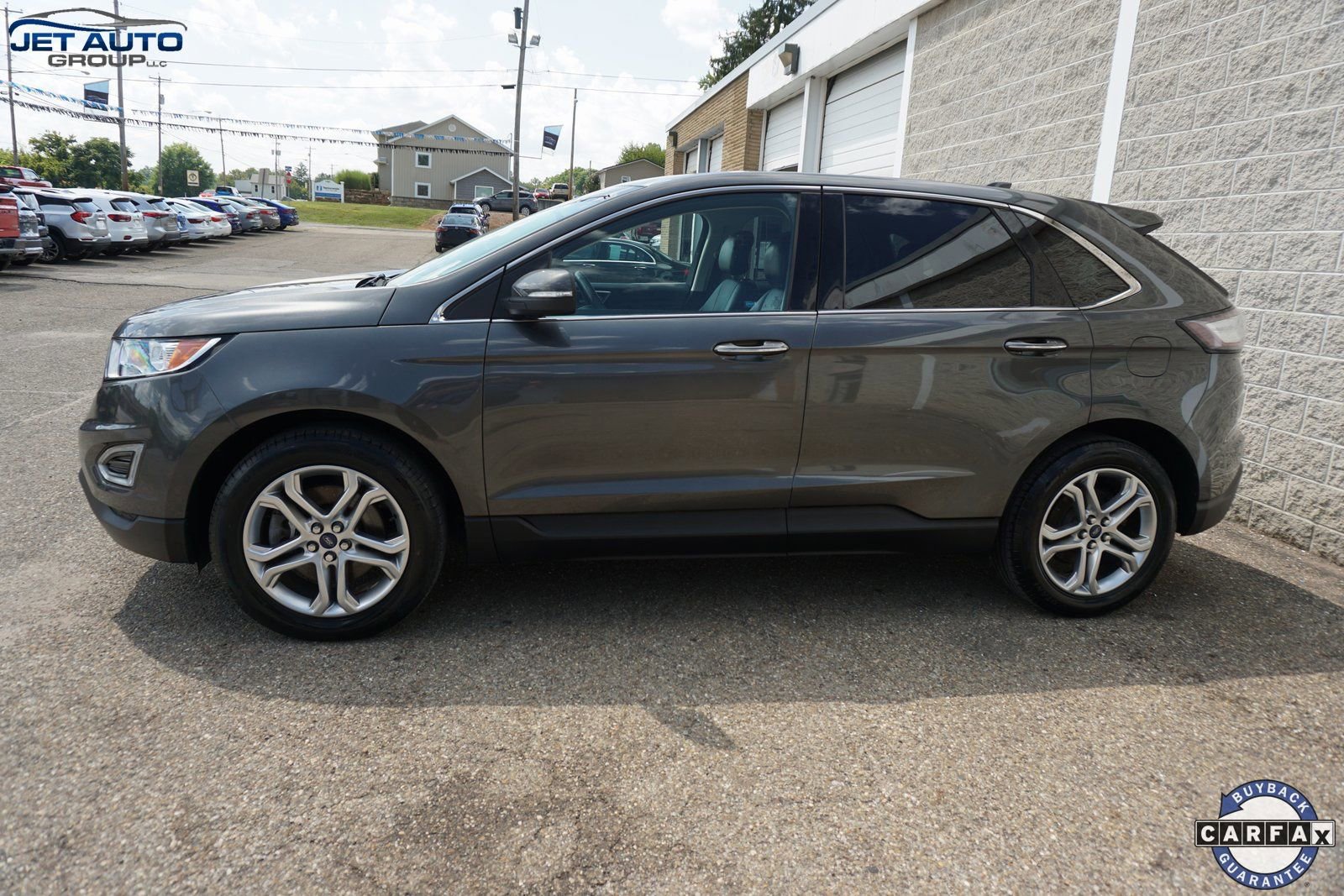 Used 2018 Ford Edge Titanium image 4