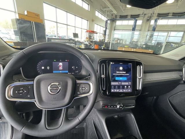 Used 2026 Volvo XC40 B5 Plus w/ Protection Package Premier image 22