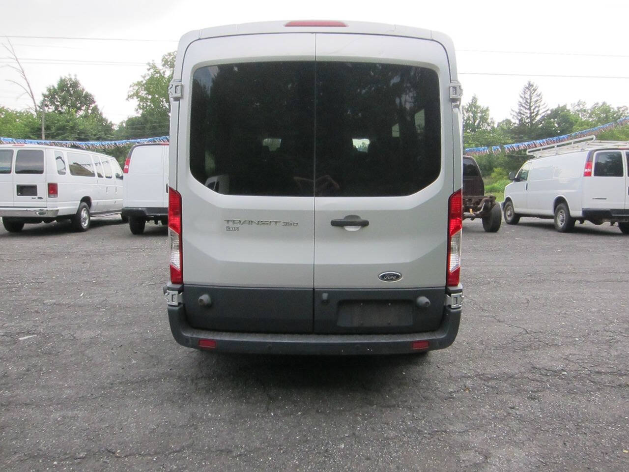 Used 2017 Ford Transit 350 XL RWD image 4
