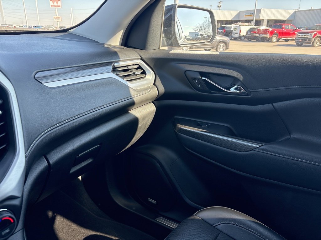 Used 2023 GMC Acadia SLT image 21