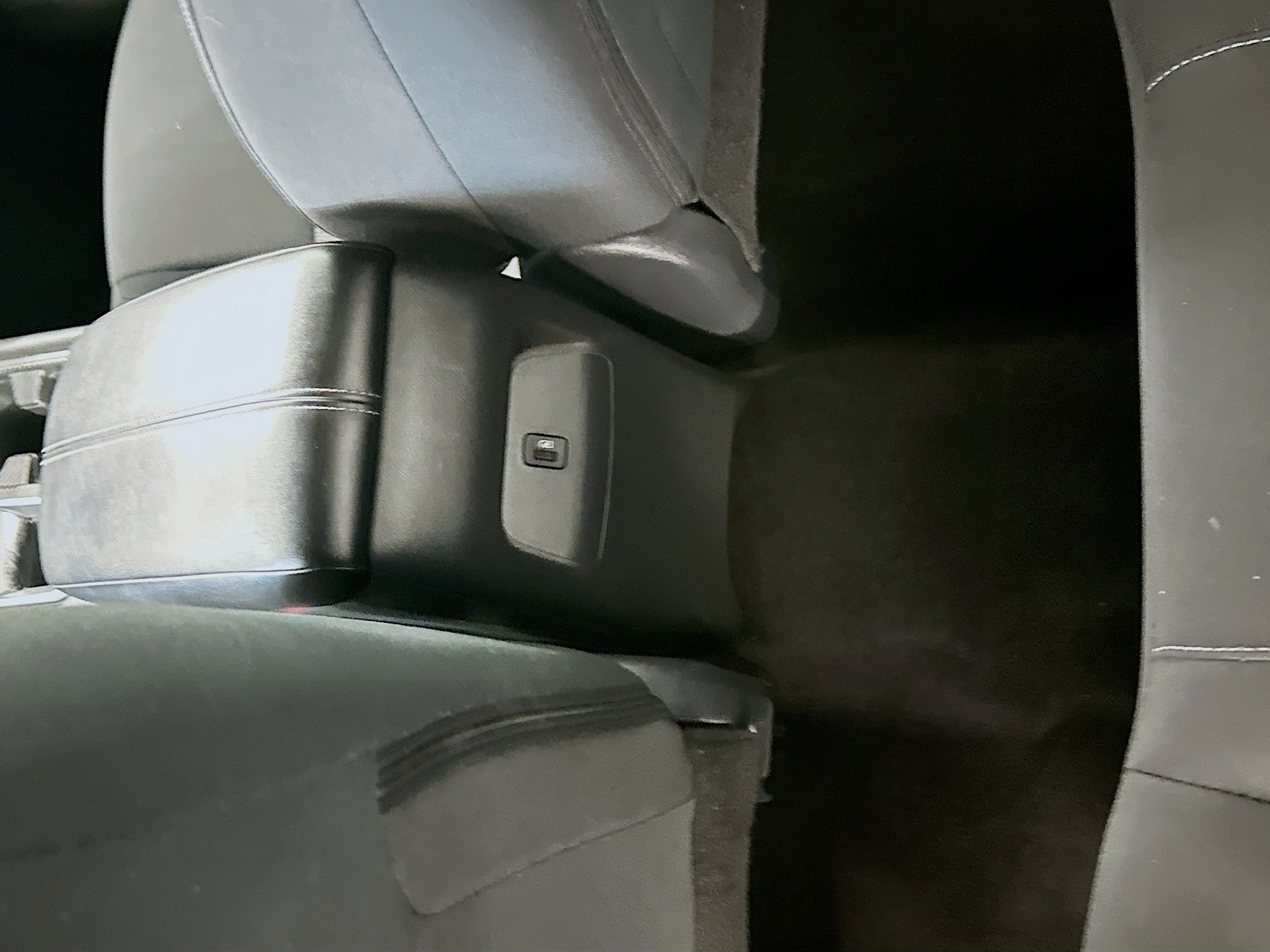 Used 2024 Nissan Sentra SV FWD image 27