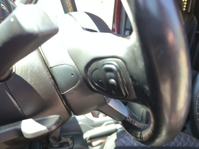 Certified 2021 Jeep Gladiator Overland AWD/4WD image 15