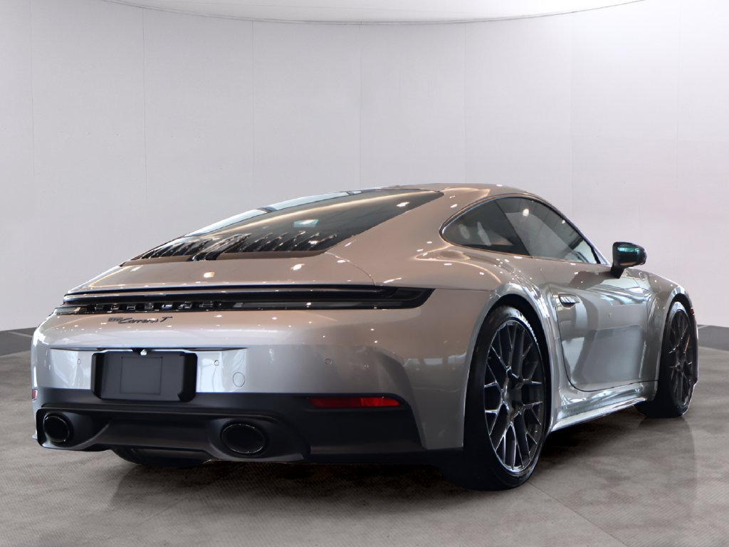 Used 2026 Porsche 911 Carrera RWD image 7