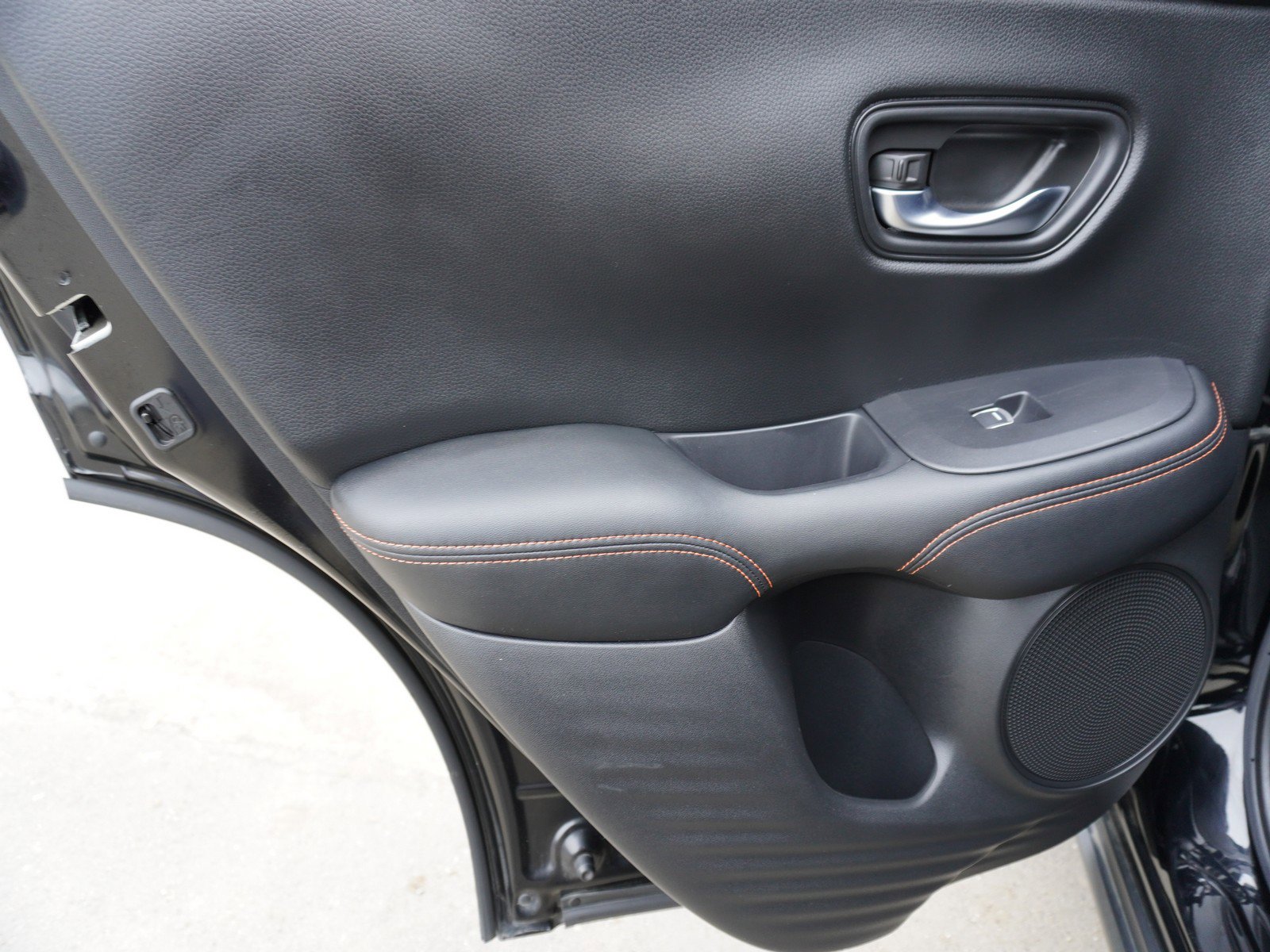 Used 2024 Honda HR-V Sport image 12