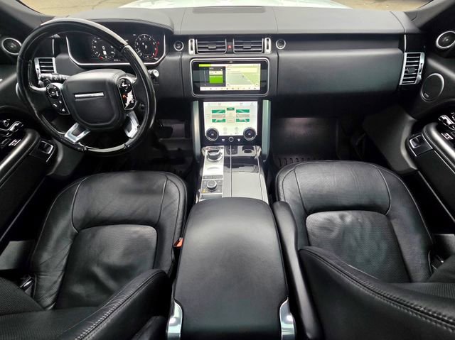 Used 2020 Land Rover Range Rover HSE image 9