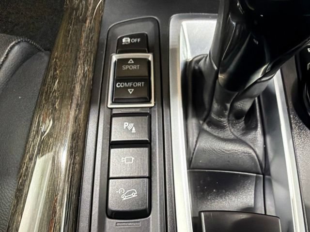Used 2016 BMW X5 xDrive50i AWD/4WD image 38
