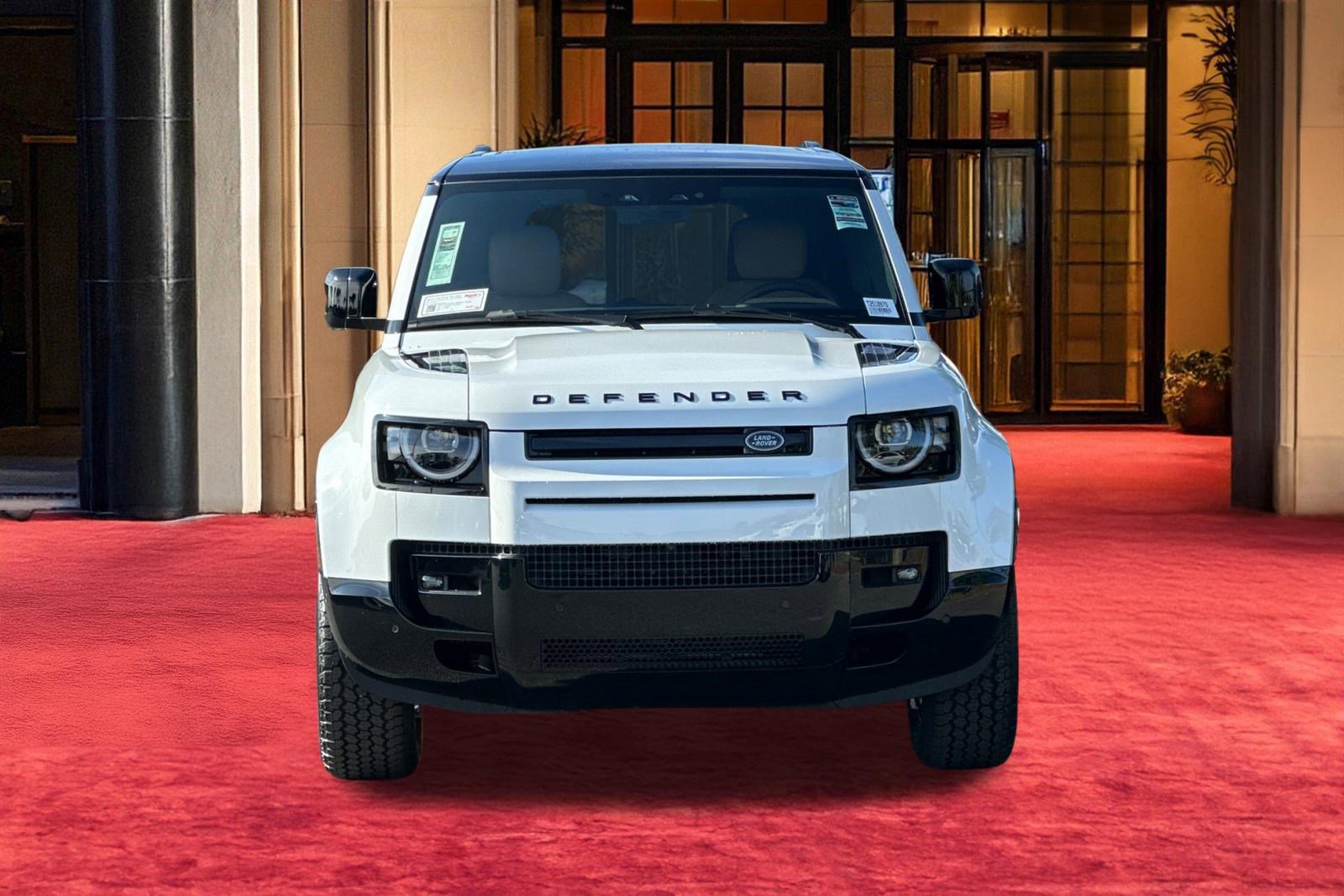 New 2026 Land Rover Defender 130 X-Dynamic SE image 7