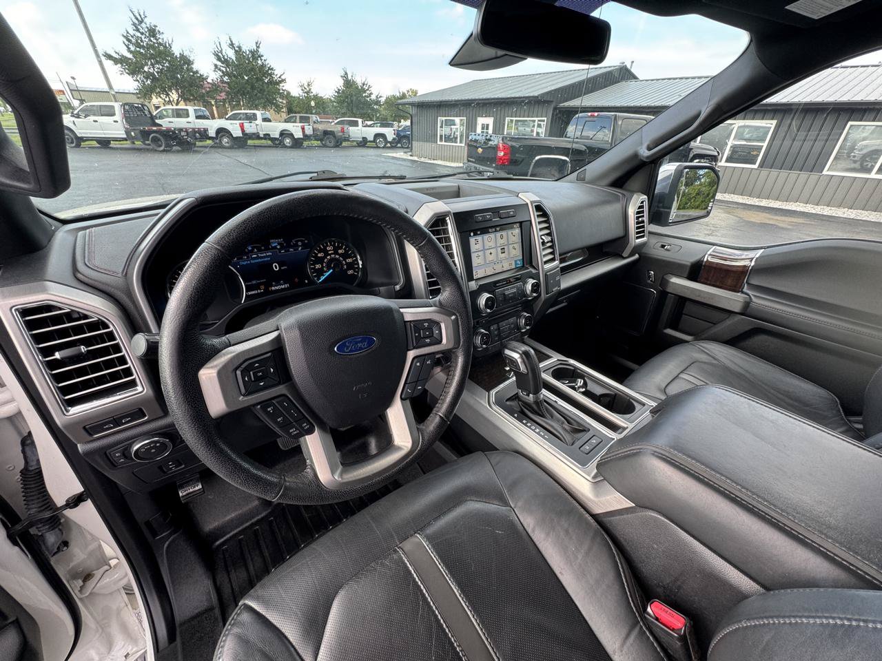 Used 2016 Ford F150 Platinum w/ Equipment Group 701A Luxury AWD/4WD image 16