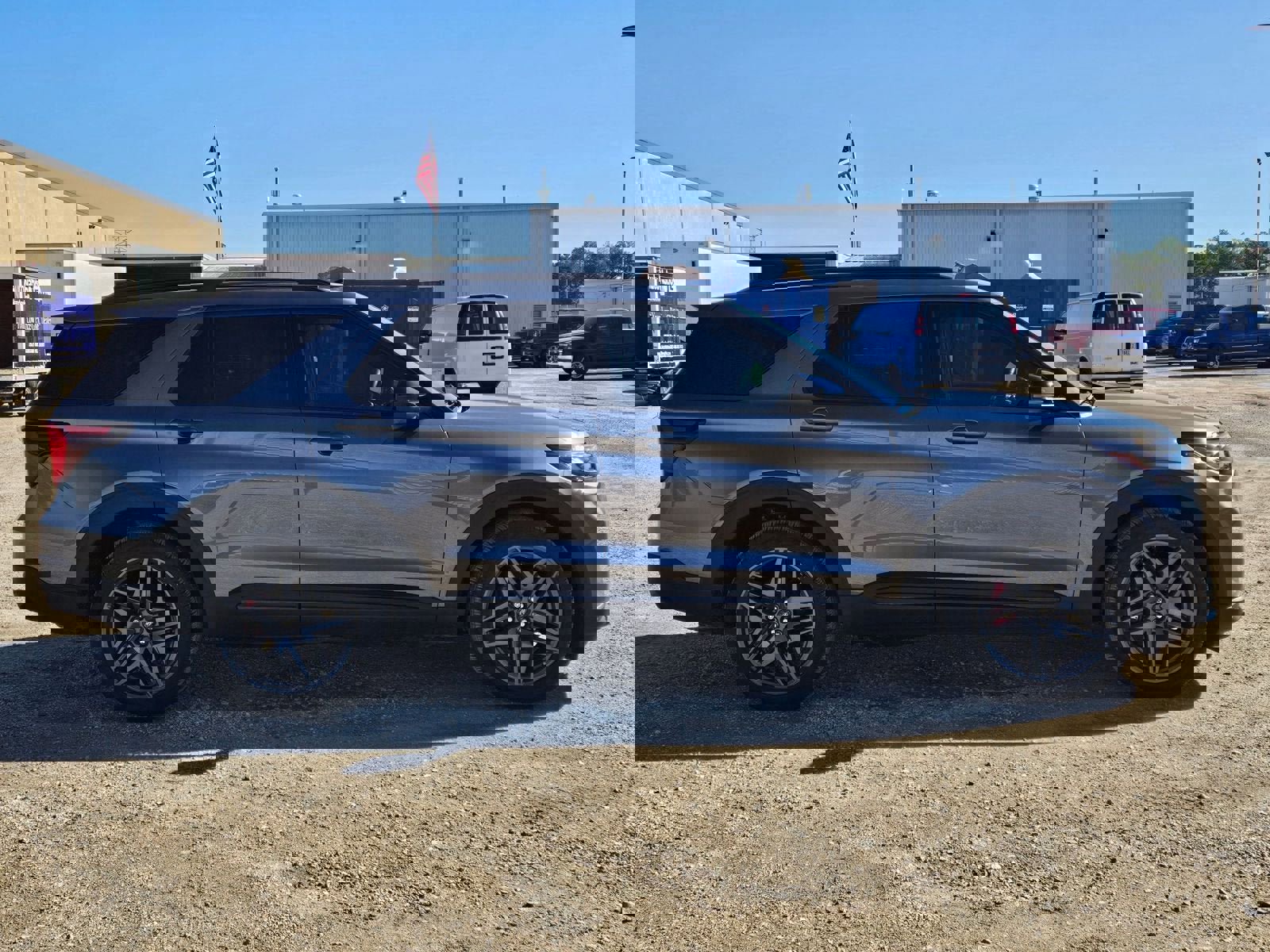 Used 2025 Ford Explorer ST w/ Sun And Sound Package image 7