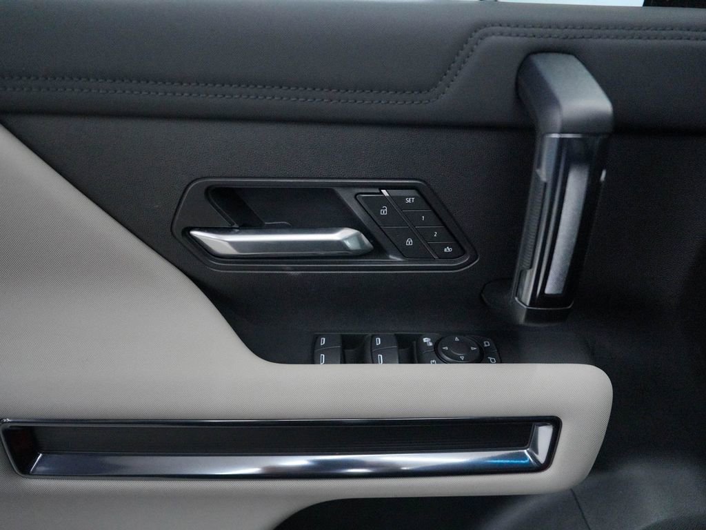 Used 2026 GMC Hummer EV SUV AWD/4WD image 12
