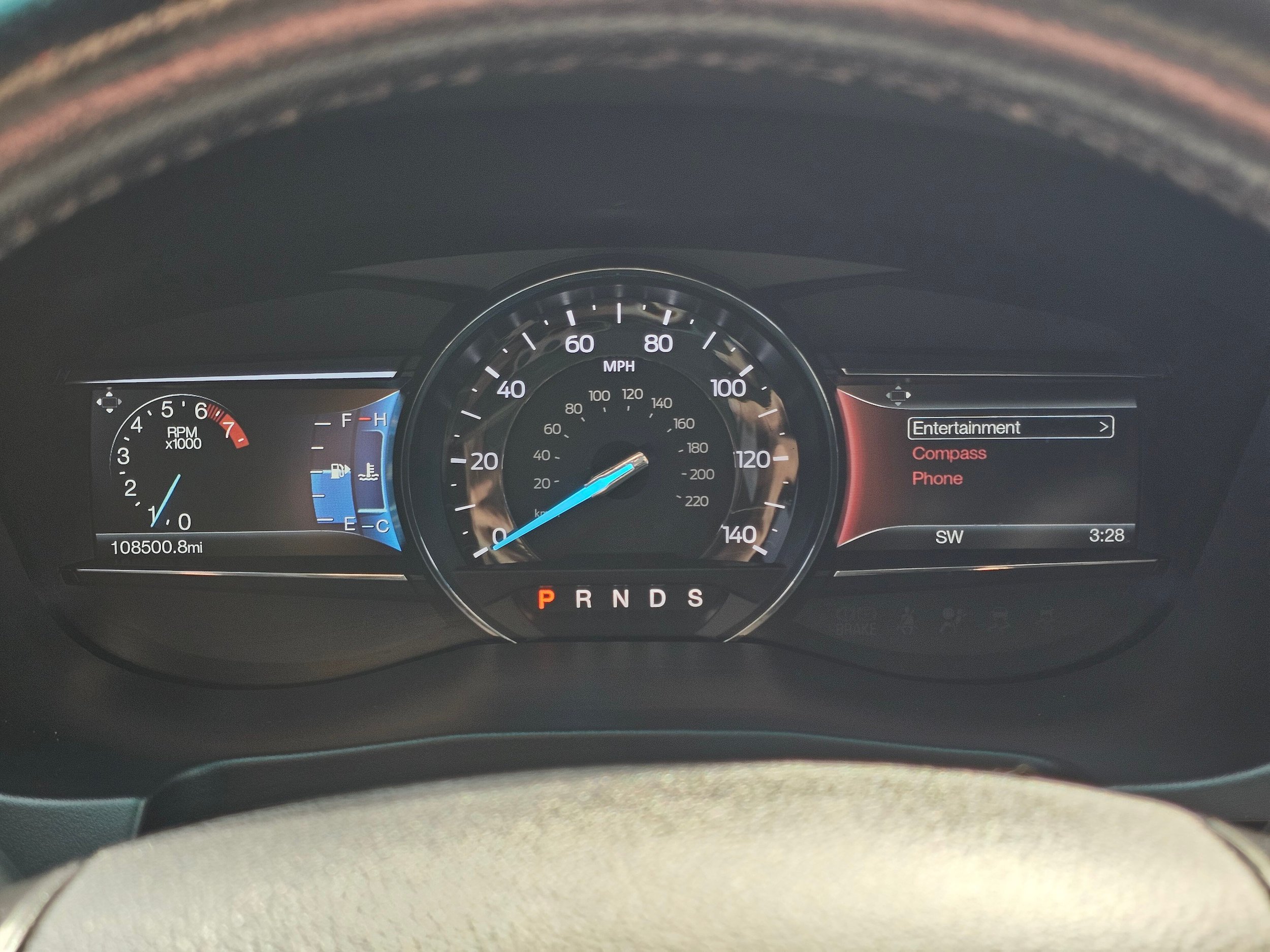 Used 2016 Ford Explorer XLT w/ Equipment Group 201A AWD/4WD image 29