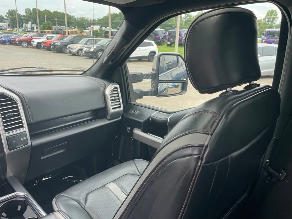 Used 2018 Ford F150 Platinum w/ Equipment Group 701A Luxury AWD/4WD image 23