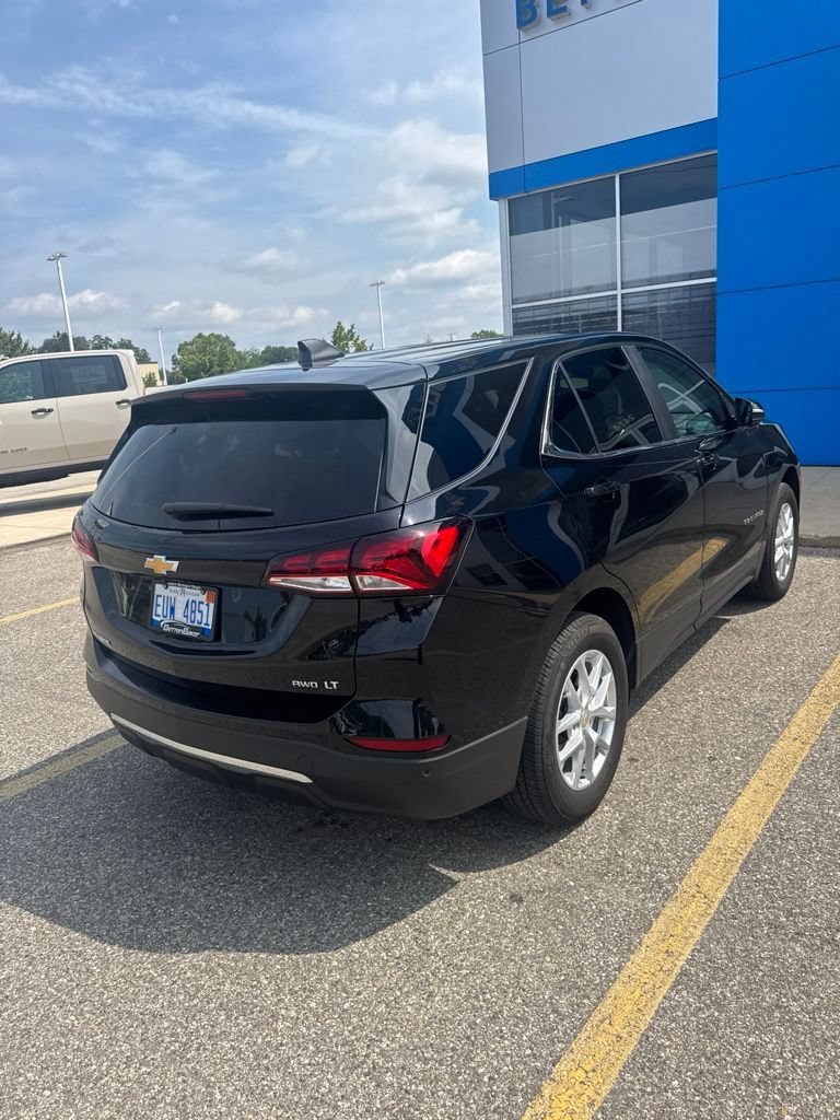 Used 2024 Chevrolet Equinox LT AWD/4WD image 8