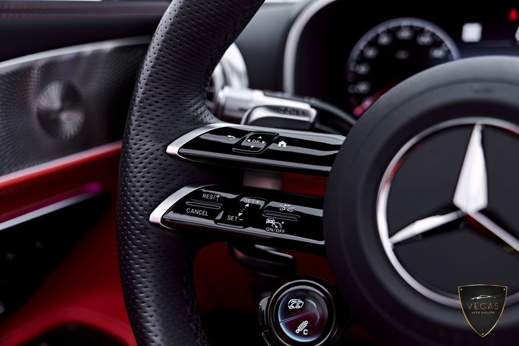 Used 2025 Mercedes-Benz SL 43 AMG w/ Driver Assistance Package image 66