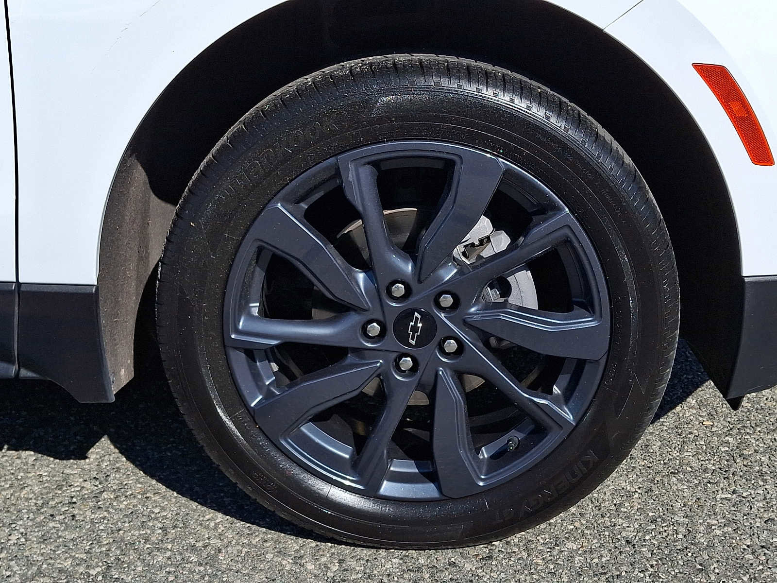 Used 2024 Chevrolet Equinox RS w/ LPO, Floor Liner Package AWD/4WD image 8