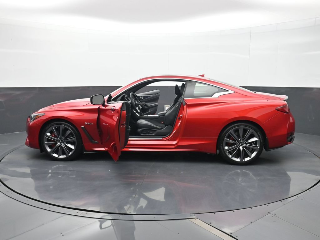 Used 2018 INFINITI Q60 Red Sport 400 AWD/4WD image 28