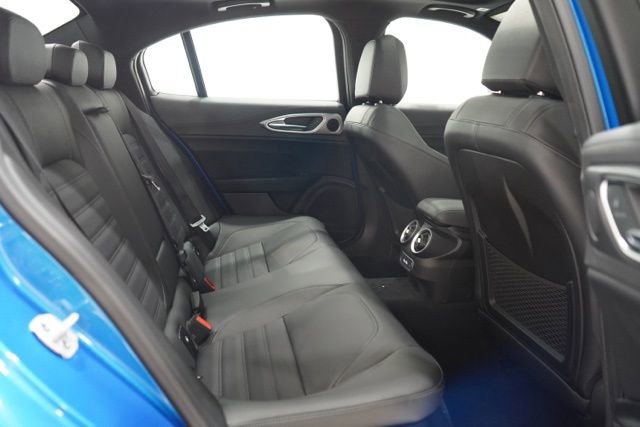 New 2025 Alfa Romeo Giulia AWD image 33
