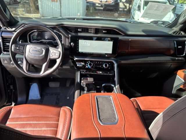 Used 2022 GMC Sierra 1500 Denali Ultimate AWD/4WD image 32