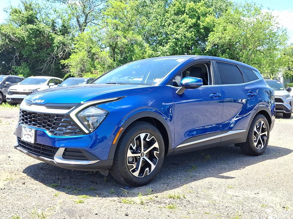 Certified 2023 Kia Sportage EX FWD image 3
