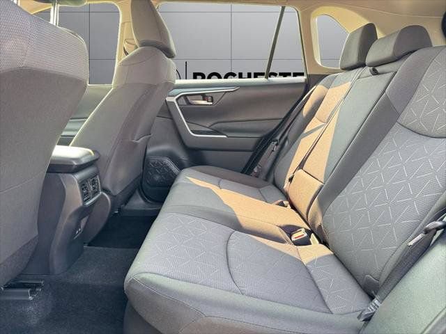 Certified 2025 Toyota RAV4 XLE AWD/4WD image 46