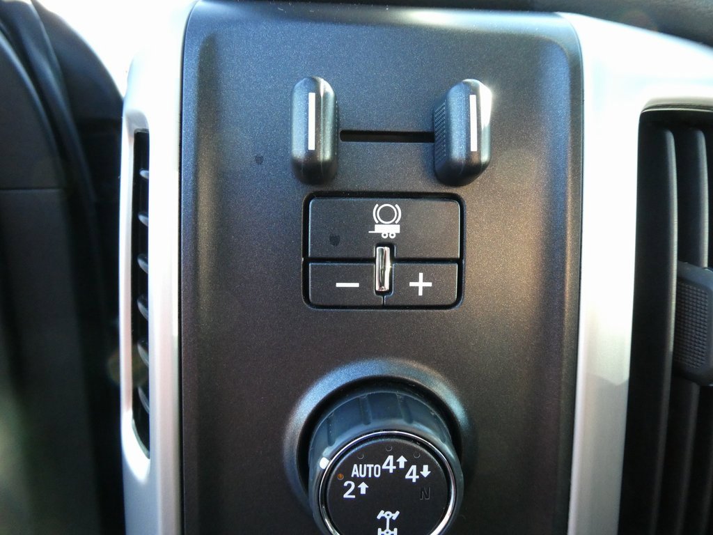 Used 2017 GMC Sierra 1500 SLT image 25