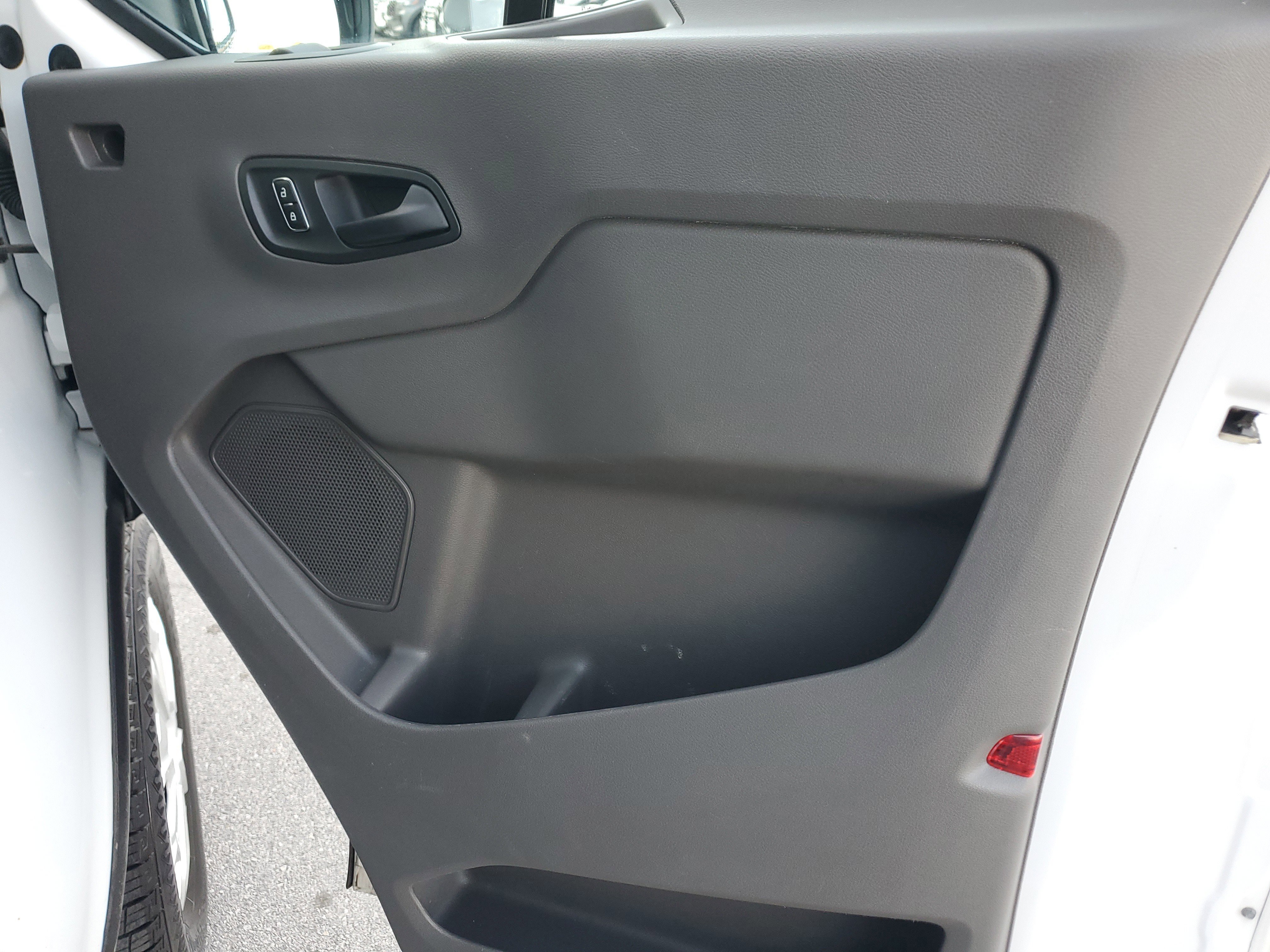 Used 2023 Ford Transit 350 XLT image 30