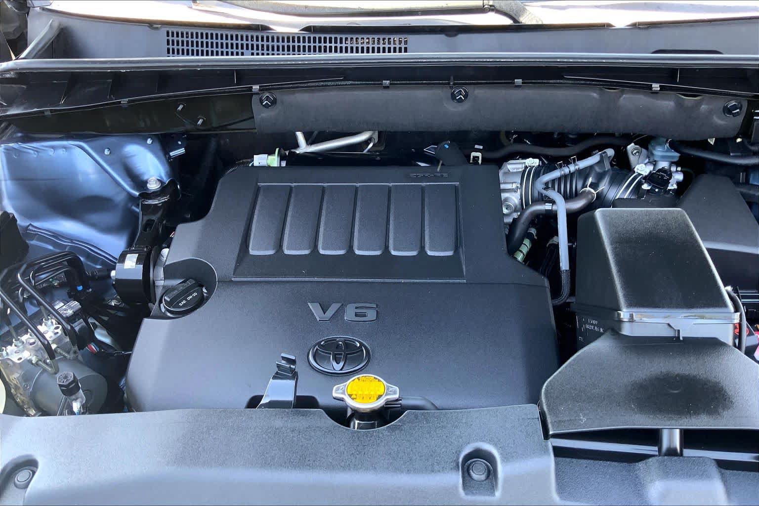 Used 2015 Toyota Highlander XLE FWD image 31