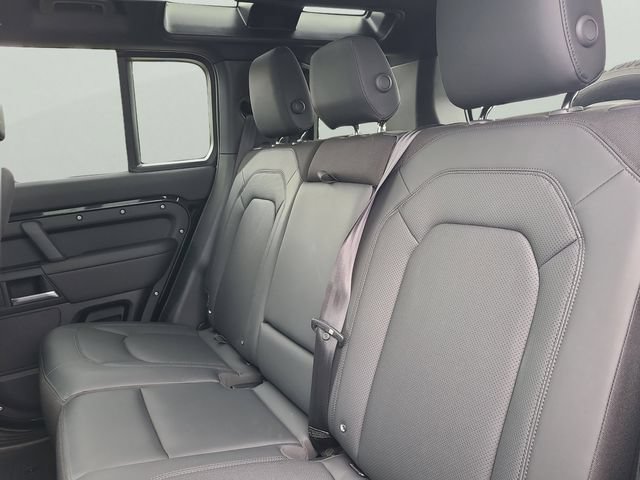 Used 2025 Land Rover Defender 110 S AWD/4WD image 6