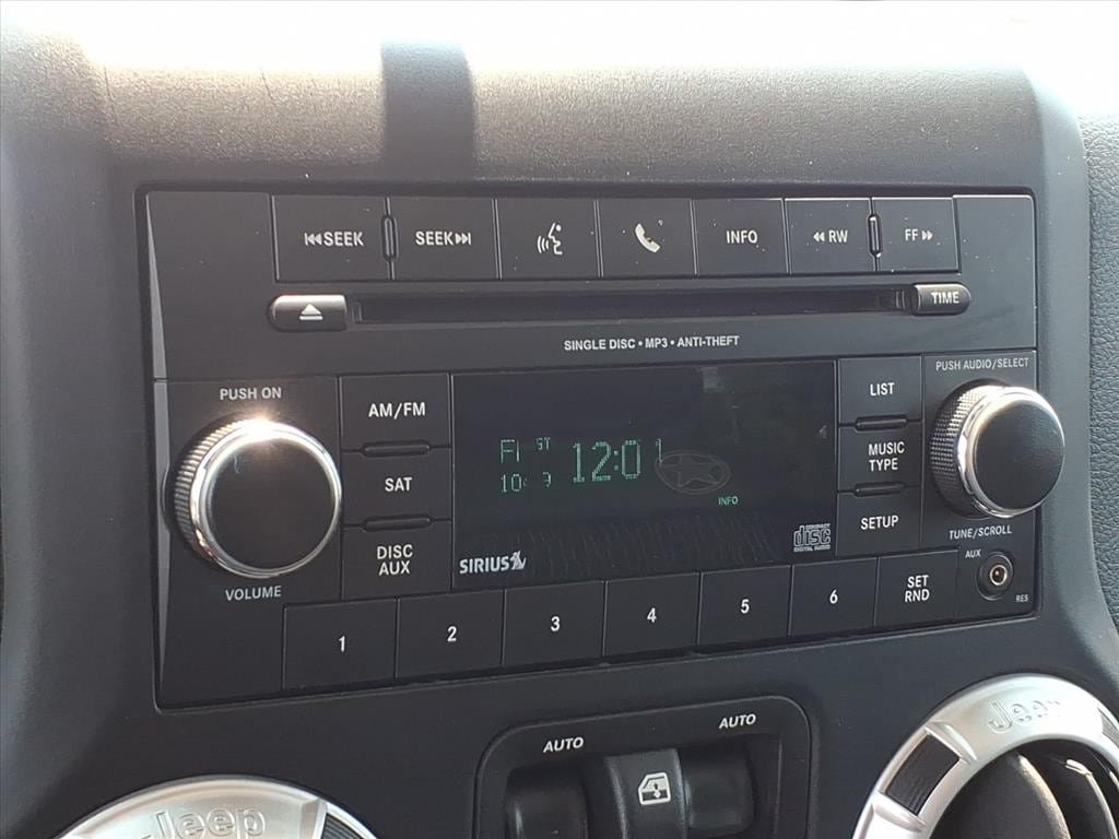 Used 2012 Jeep Wrangler Unlimited Sport AWD/4WD image 27