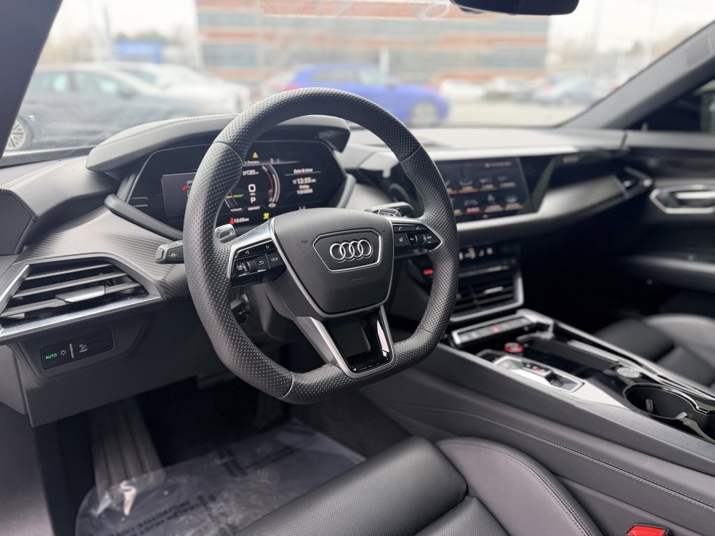 Used 2023 Audi e-tron GT Premium Plus w/ Performance Package image 12