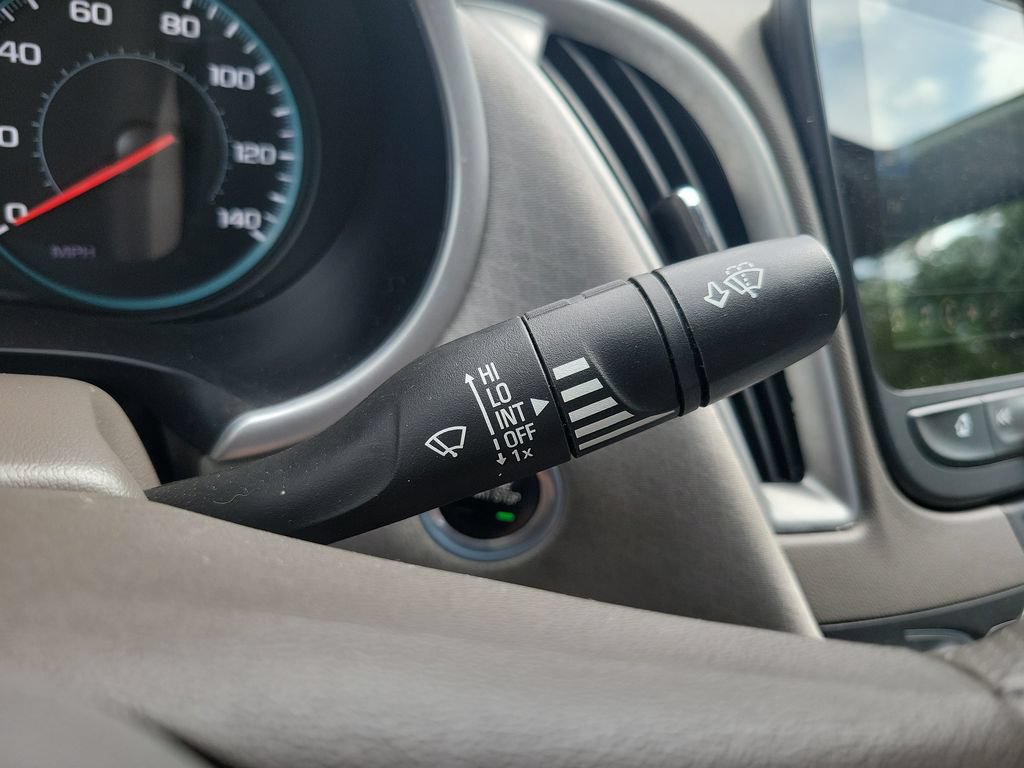 Used 2022 Chevrolet Malibu LT FWD image 21