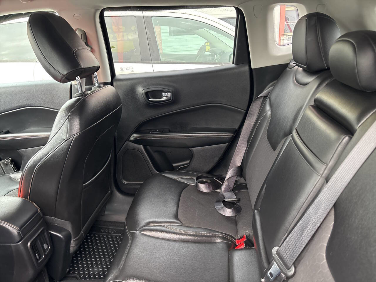 Used 2018 Jeep Compass Latitude w/ Cold Weather Group image 22