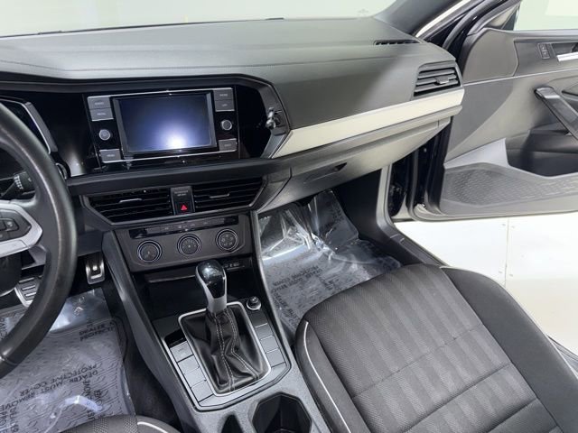 Used 2023 Volkswagen Jetta Sport image 21