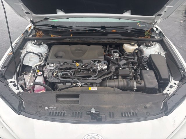 Used 2025 Toyota Camry SE FWD image 11