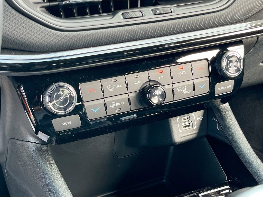 New 2026 Jeep Compass Limited AWD/4WD image 15