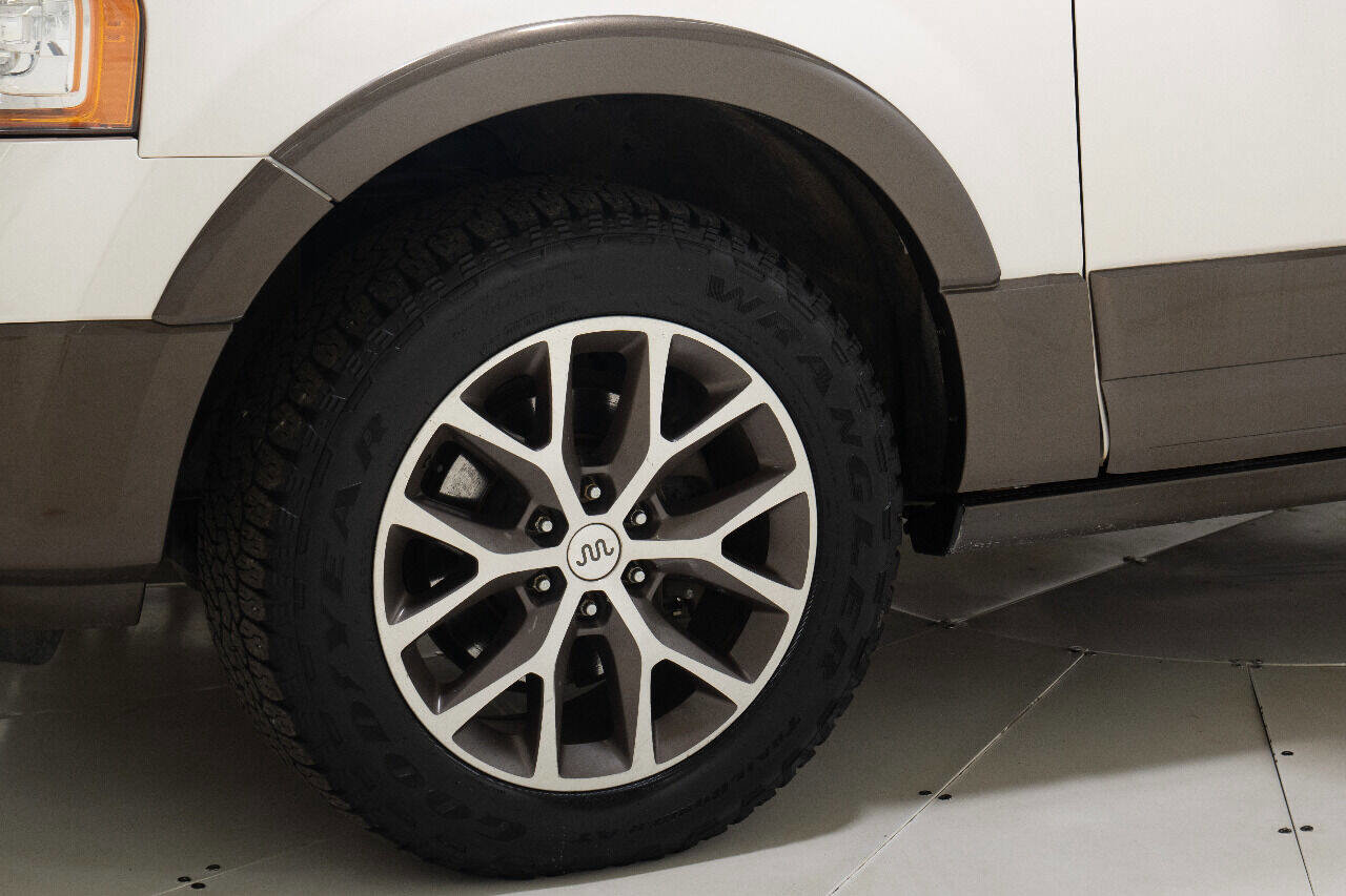 Used 2015 Ford Expedition King Ranch RWD image 27