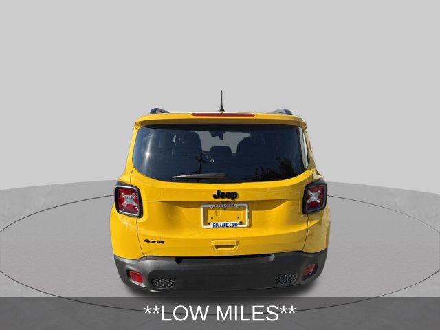 Used 2023 Jeep Renegade Latitude AWD/4WD image 5