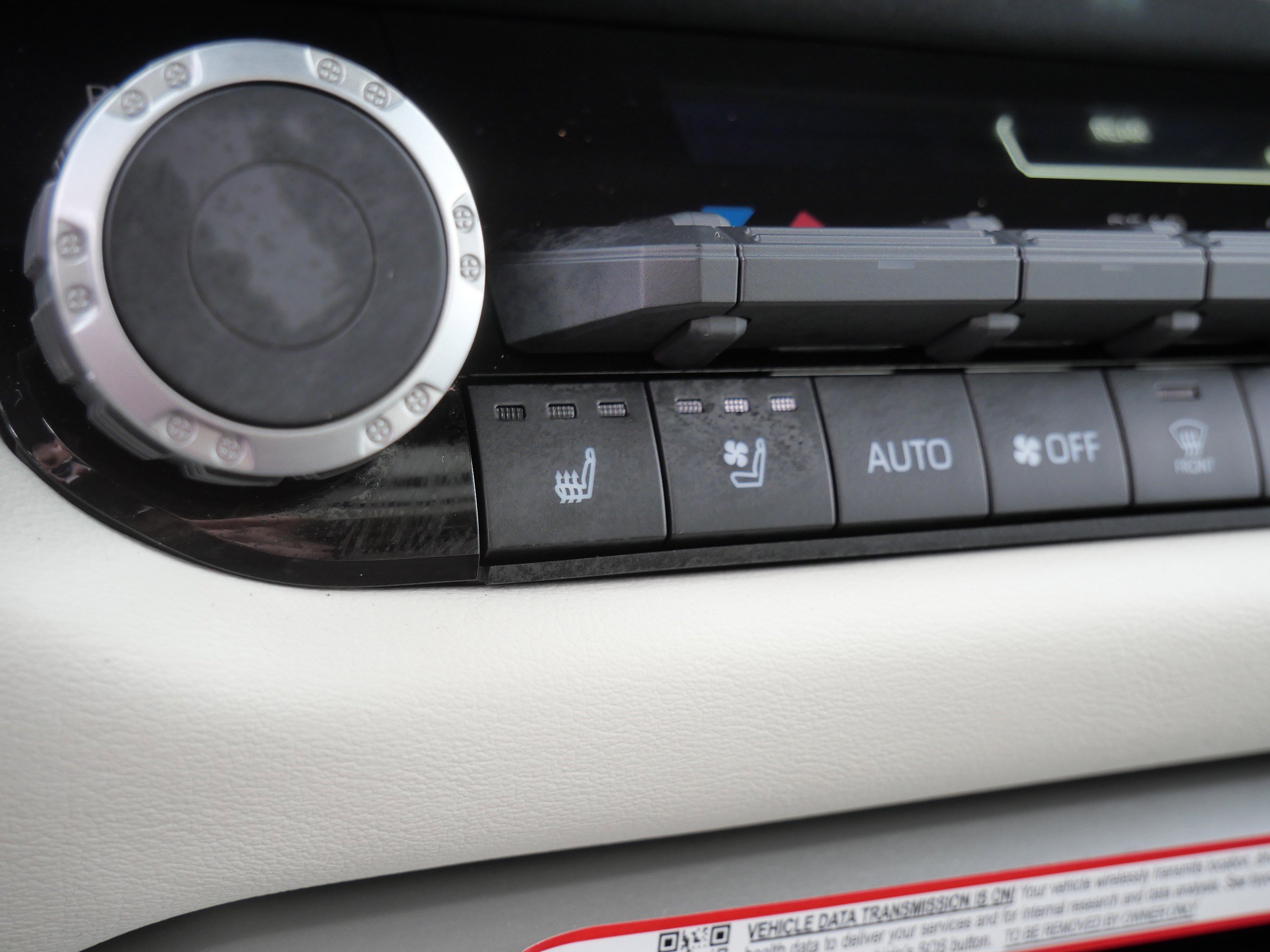 Certified 2025 Toyota Sequoia Capstone image 32