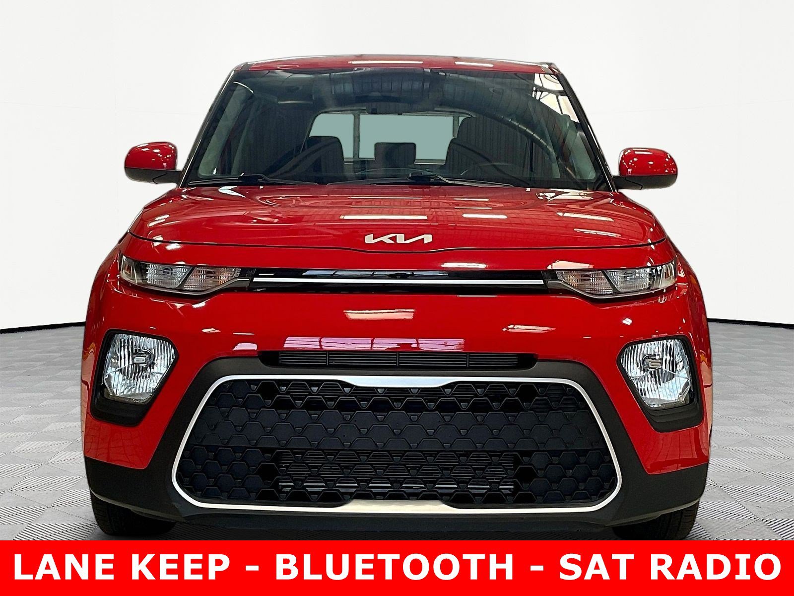 Used 2022 Kia Soul LX w/ Technology Package FWD image 2