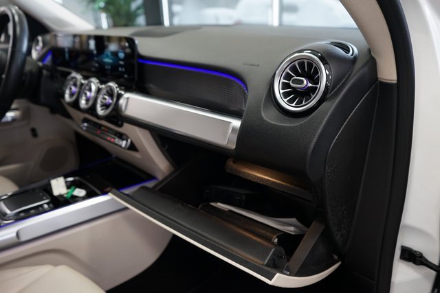 Used 2021 Mercedes-Benz GLB 250 GLB 250 image 45