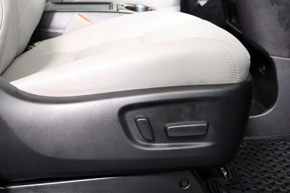Used 2017 Toyota Sienna AWD image 45