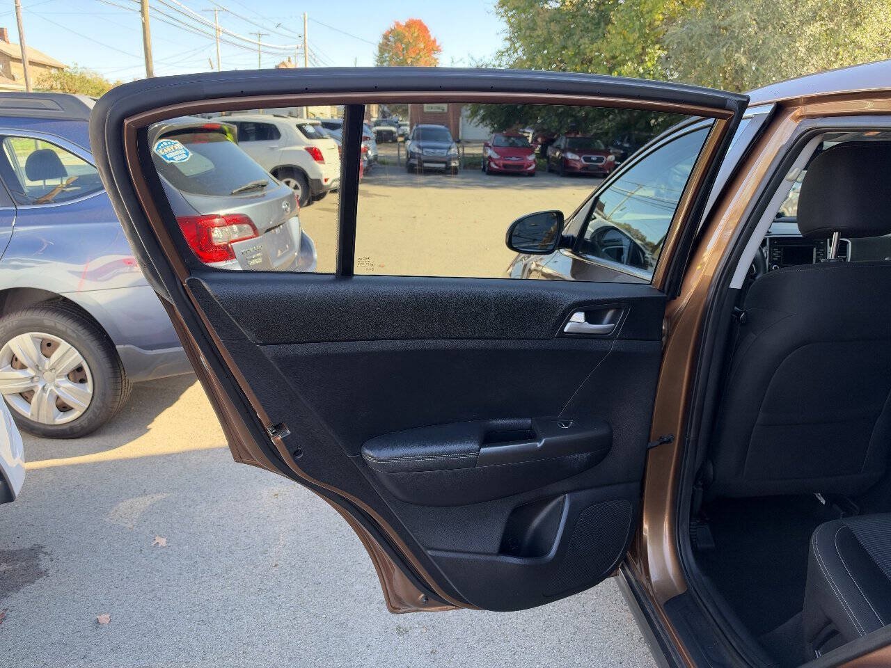Used 2018 Kia Sportage LX FWD image 14