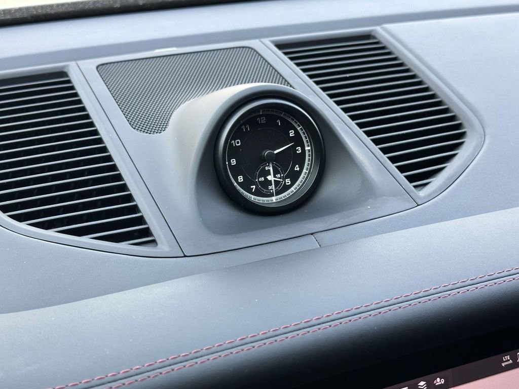 Used 2023 Porsche Macan GTS image 23