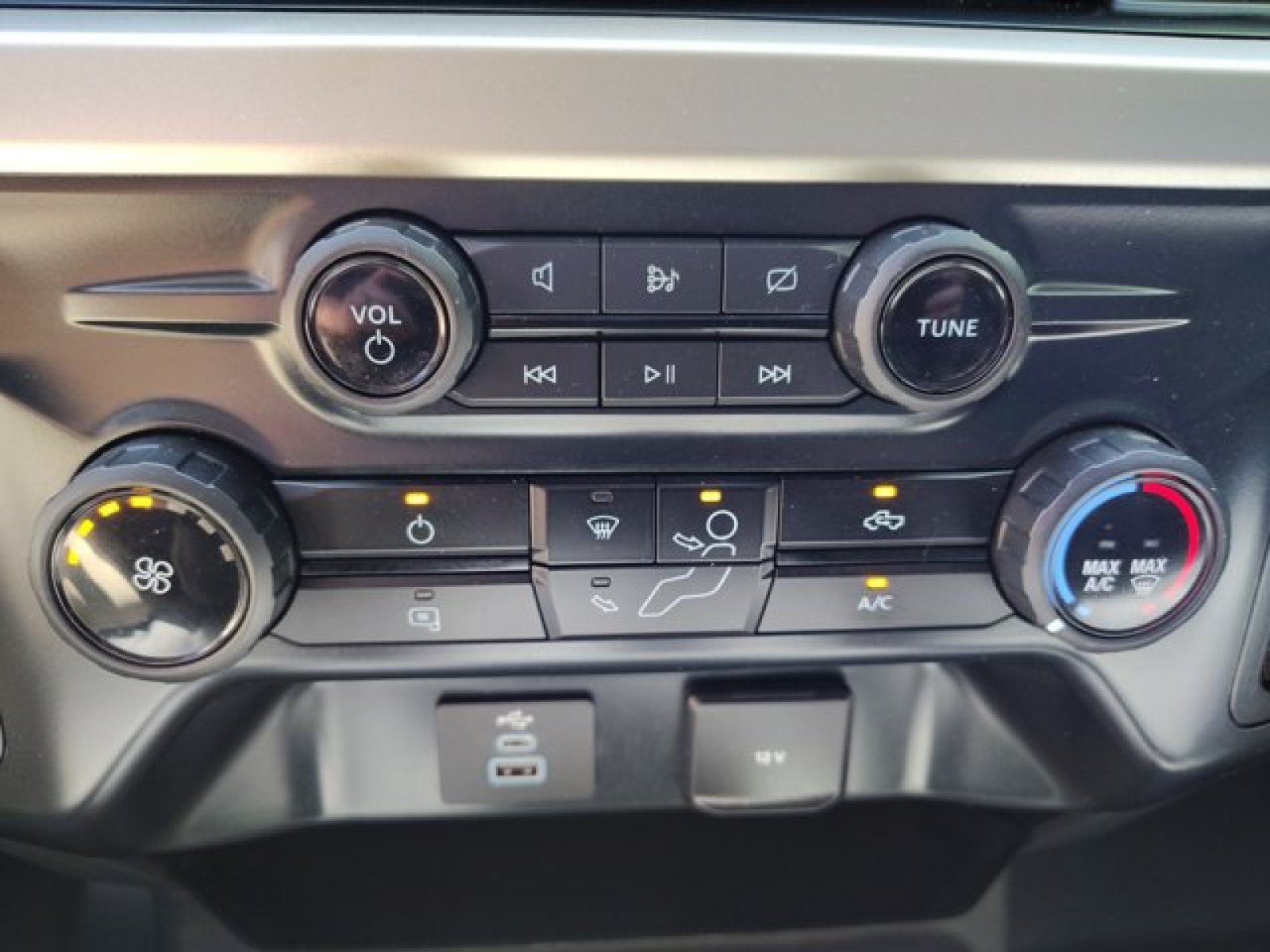 Used 2023 Ford F250 XL w/ STX Appearance Package AWD/4WD image 23