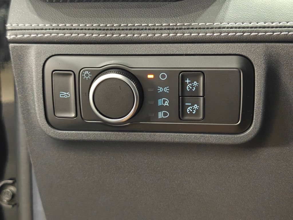 Used 2025 Ford Mustang Premium RWD image 59