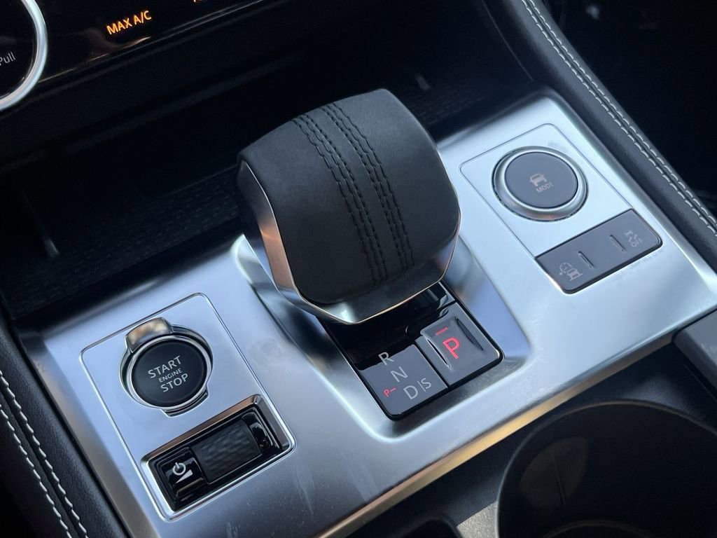 Used 2025 Jaguar F-PACE R-Dynamic S image 26