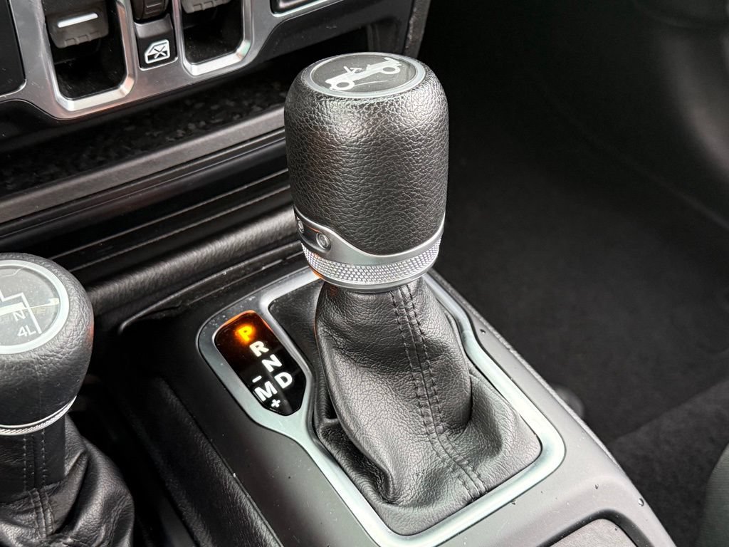 Used 2019 Jeep Wrangler Unlimited Sport S AWD/4WD image 22