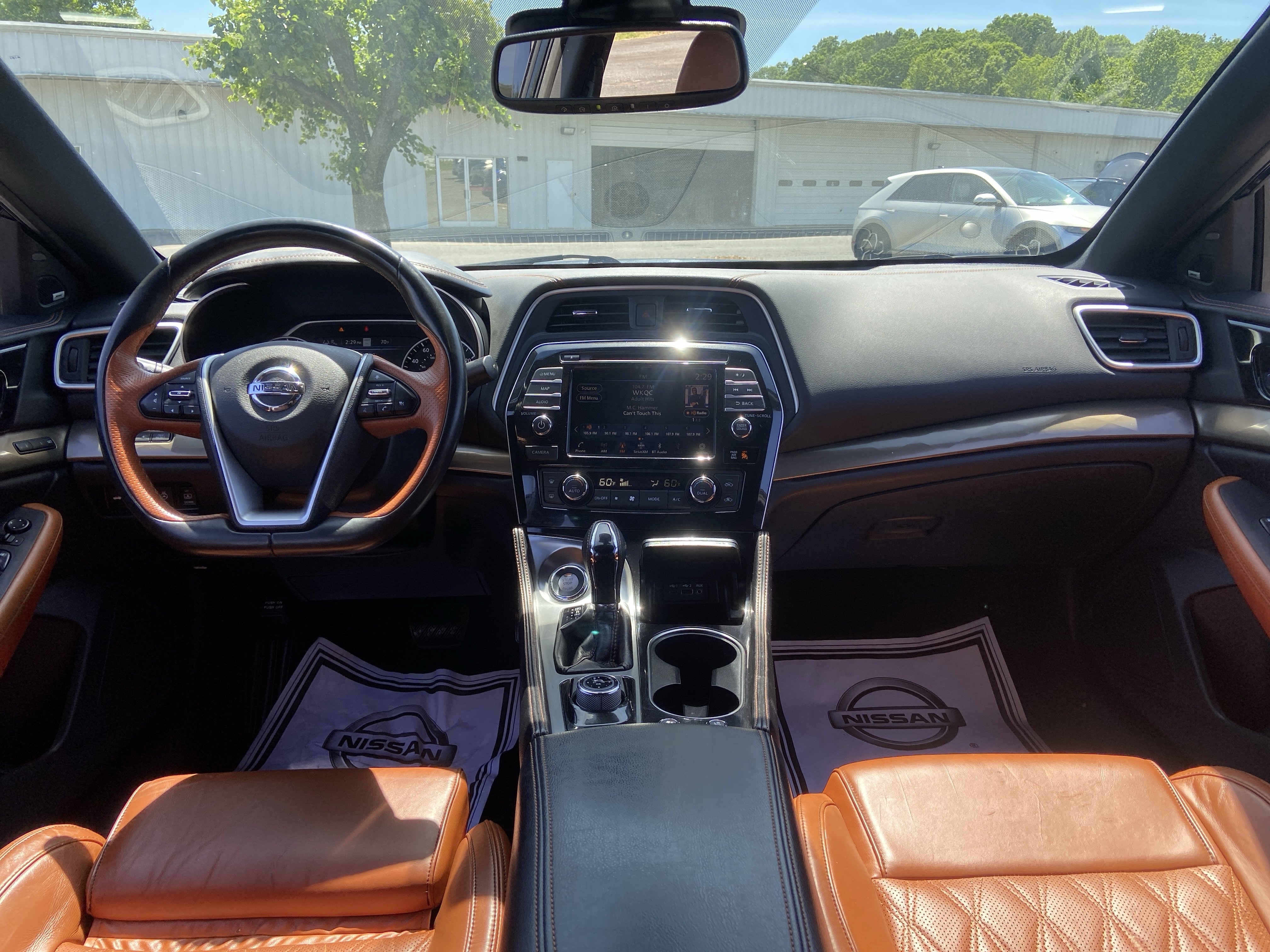 Certified 2020 Nissan Maxima Platinum w/ Reserve Package FWD image 16